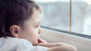 Los niños con necesidades especiales, sin apoyo en las aulas
